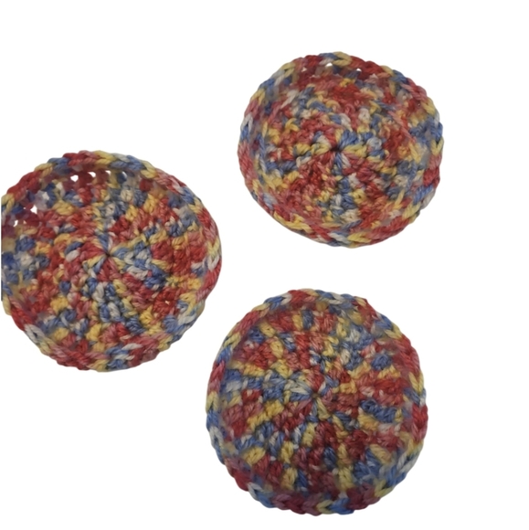 Wicker Basket with Blue Lining 4pc Set Crochet Coasters Spring colors Fabric Egg - Picture 3 of 17